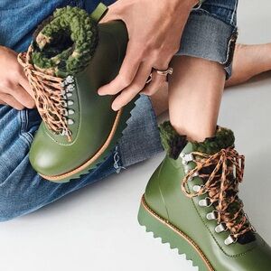 Bernardo Olive Women's Boots